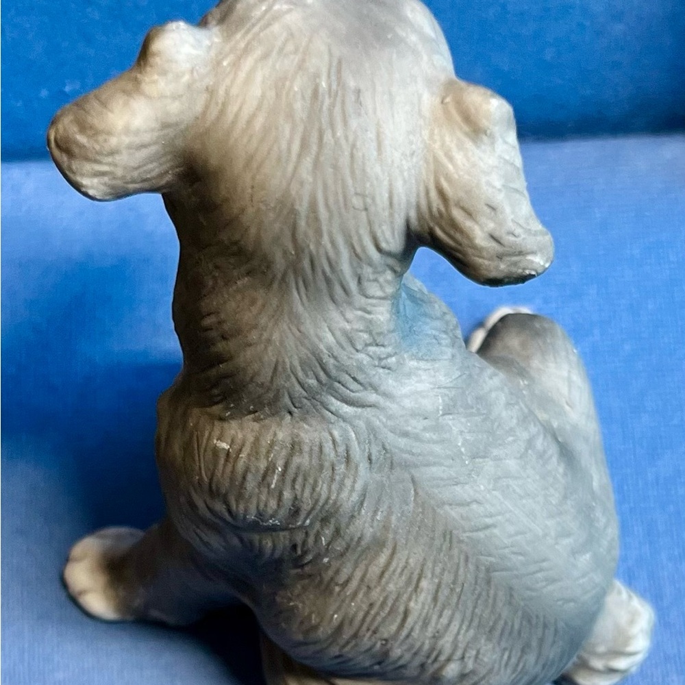 Schnauzer Dog Seated Puppy figurine Fenton gray white - Picture 7 of 10